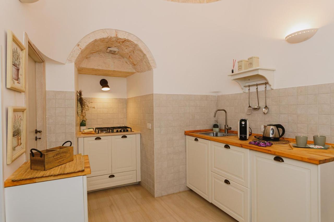 Milestones Modern Suite Trullo Jacuzzi Spa & Relax Alberobello Buitenkant foto
